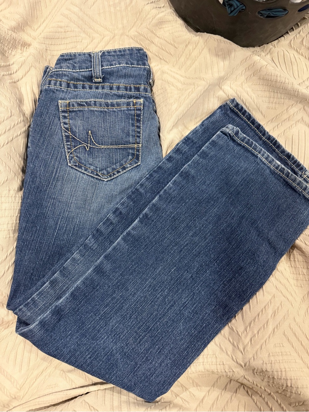 Ariat Women's Medium Blue Straight Leg Jeans